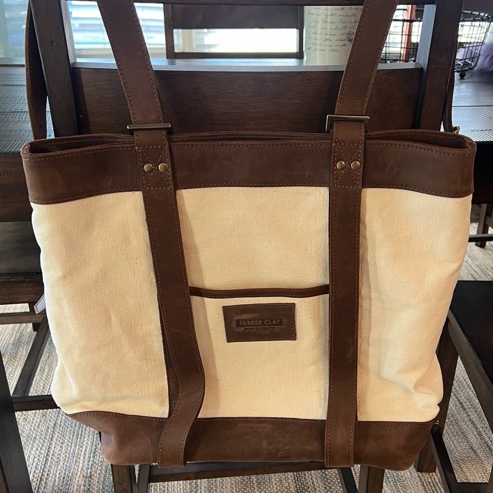 Parker Clay | Rincon
Canvas & Brown
Leather Backpack or Tote bag